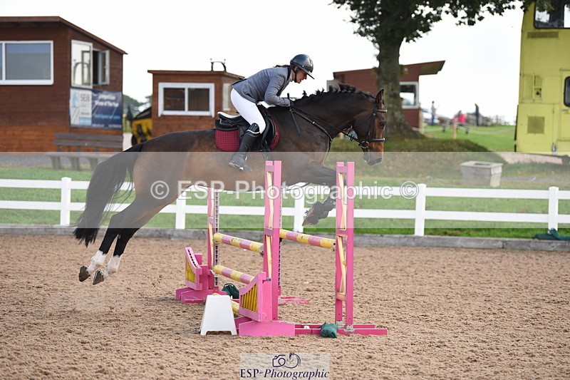 230915A-110110-00241 - Cls 9 British Novice & 90cm Open