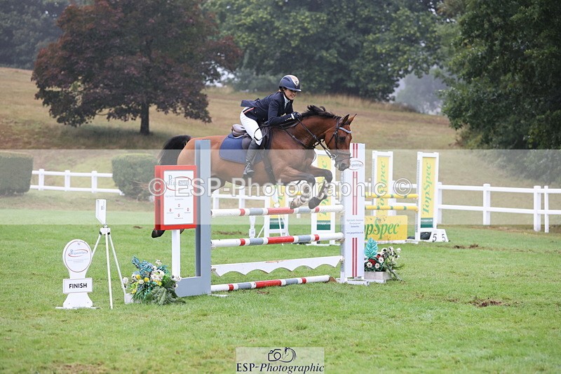 250830A-144700-07106 - Cls 16 Snr Newcomers and 1.10m Open