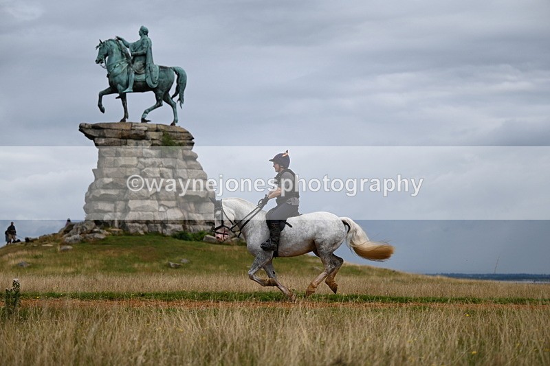 DSC_6014 - Time at Statue 12:17 to 12:44
