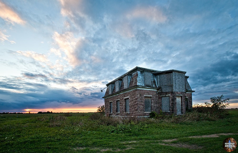 Abandoned New York House | Sunset Over the Ruins - Abandoned Houses and Homes