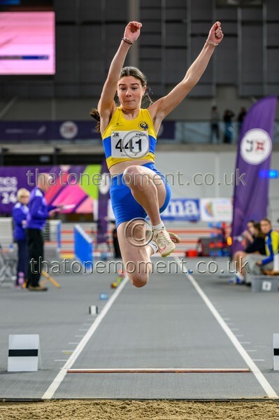 SenInd26-916394 - Field Female Set One