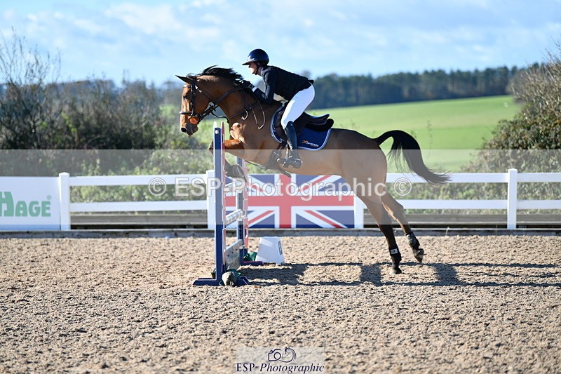 231110A-132908-00583 - Cls 5 Newcomers & 1.10m Open