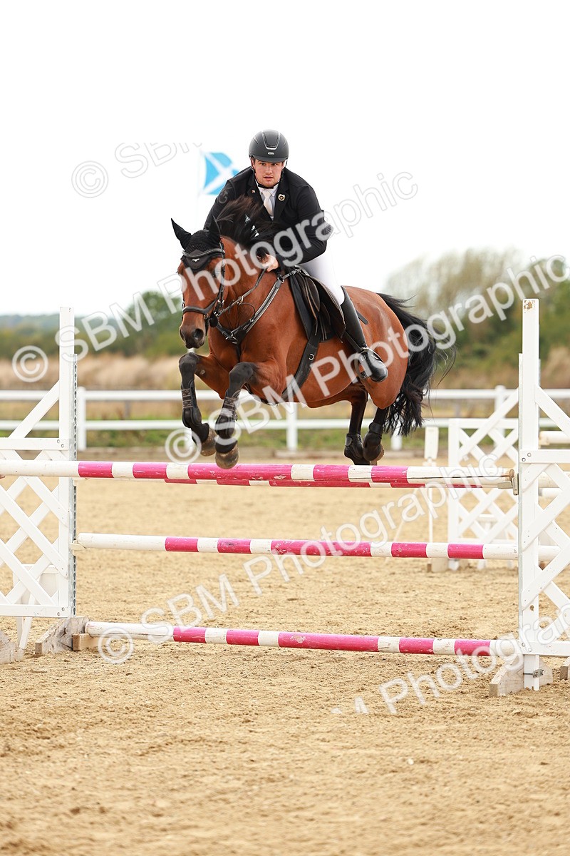 SBM_001489 - Class 4 - Senior Newcomers - 1.10m