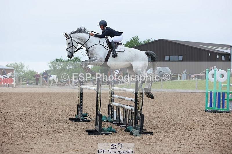 250524-132007-04995 - Cls 15 Snr Fox 1st Rnd