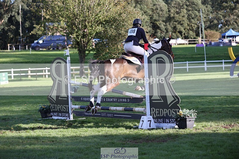 231022-152532-29775 - 408-BANKSY.III-Tina.Wallace-TrotUp+SJ