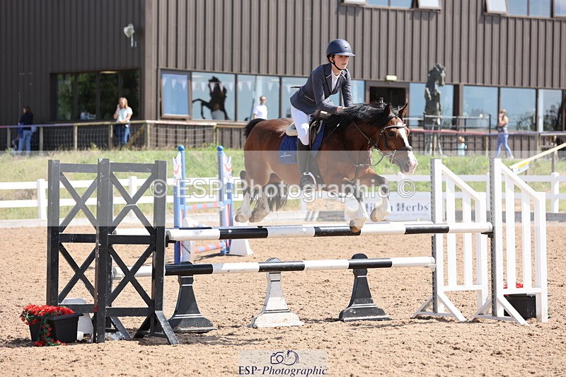 240629A-104321-04244 - Cls 17 Discovery and 90cm Open