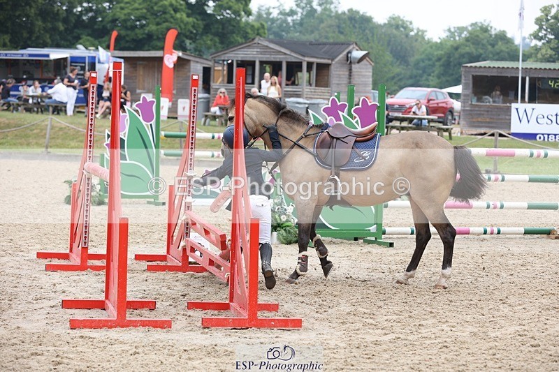 230618-101158-10007 - Cls 19 Pony Intro 1m