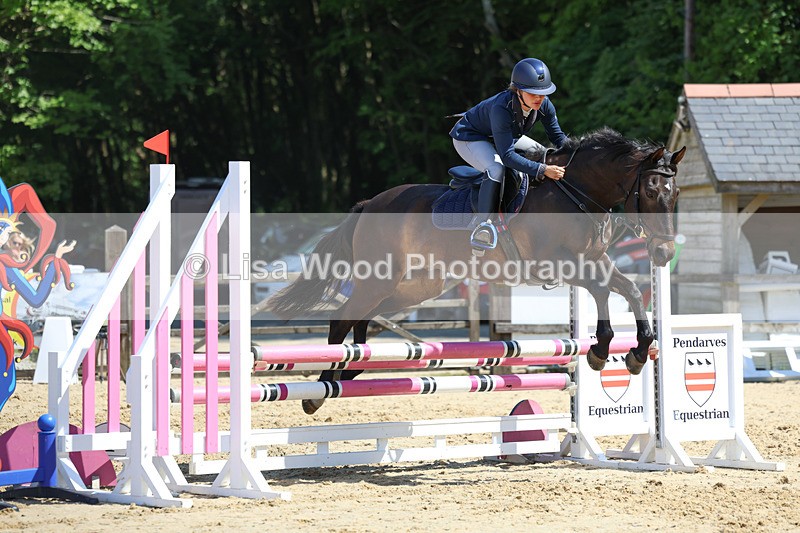 3E7A5703 - Class 4: Senior BN/90cm open