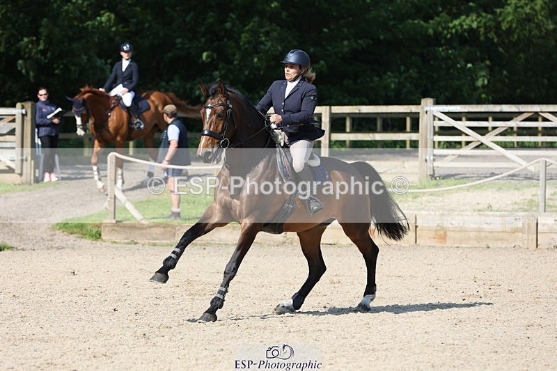 230513-093142-03474 - Cls 18 Snr 1.05m Open