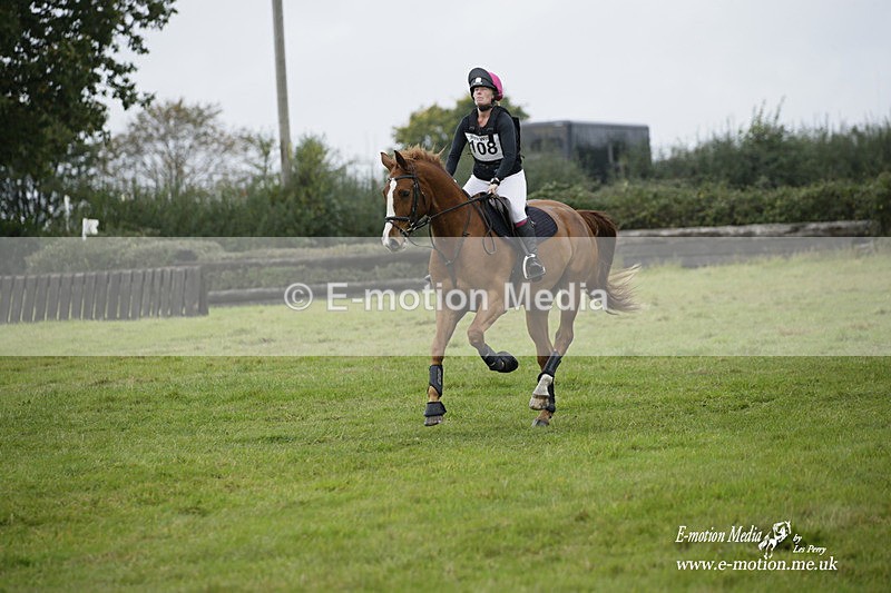  WWHT 171021 2050 - Novice Pairs (0.80m)  17/10/21