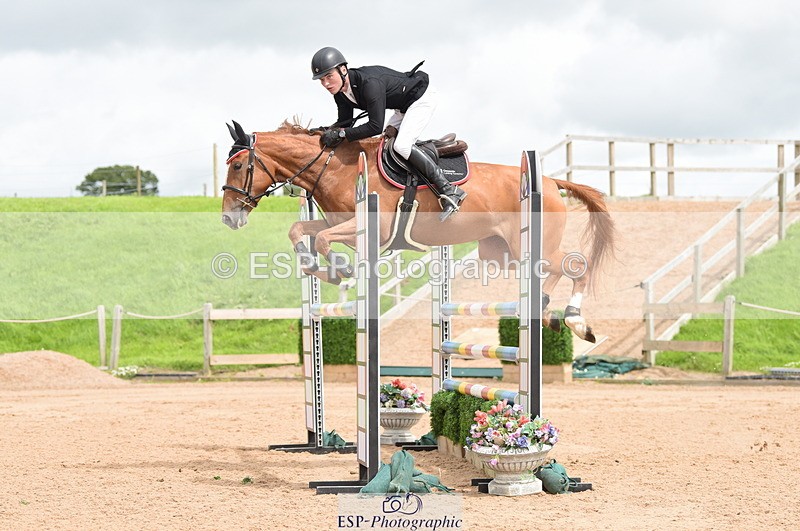 230813A-135042-13298 - Cls 49 Chard Eq 5yr Old Championship