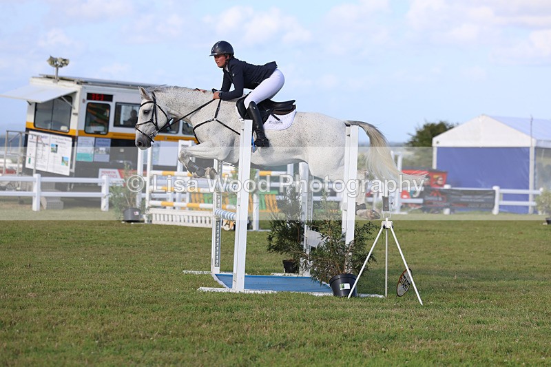3E7A4567 - Class C1: Showjumping Senior Newcomers/1.10m open