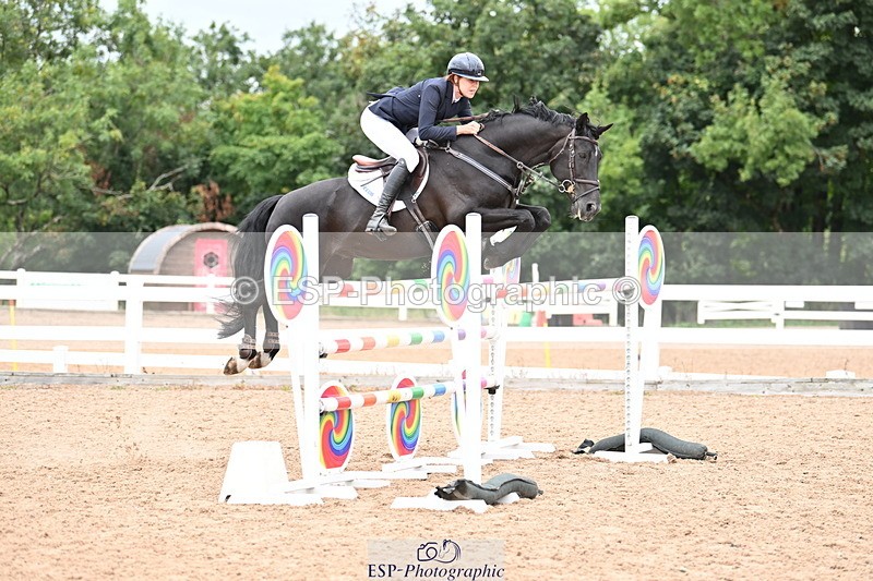 250820B-143003-00945 - Cls 7 National 1.30m and 1.40m