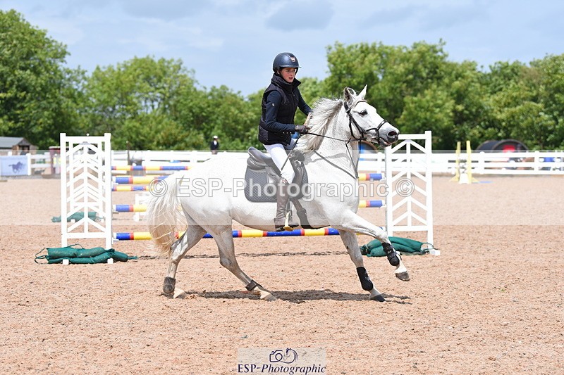 230715A-131440-01181 - Cls 4 Newcomers & 1m Open