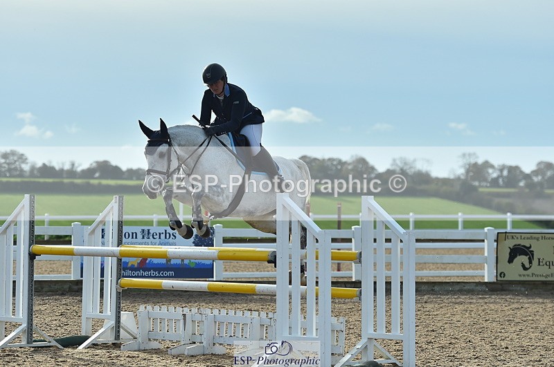 231111A-113246-01689 - Cls 11 Snr 1.05m Open