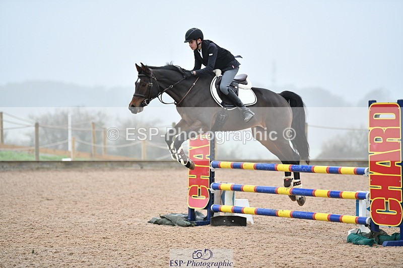 241102A-111124-04215 - SAT Cls 9 British Novice and 90cm Open