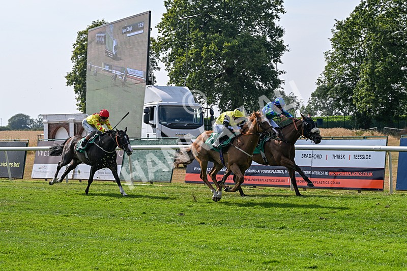160726-Race 6-Capital Guarantee-5136 - Race 6 16.45pm Thirsk Sky Bet Summer Festival Day Friday 24th July Handicap