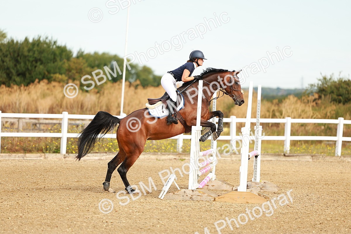 SBM_001998 - Class 8 - Clear Round
