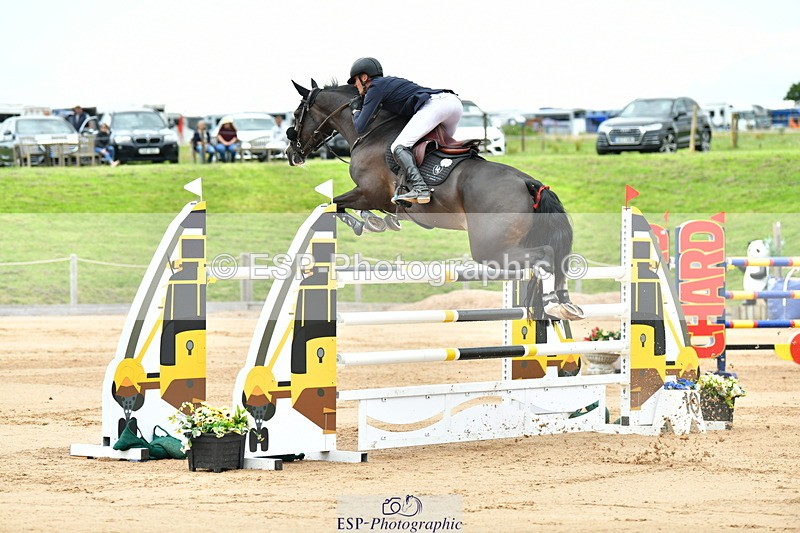 230720A-145647-03631 - Cls 9, 2 Star Big 1.40m Start to break