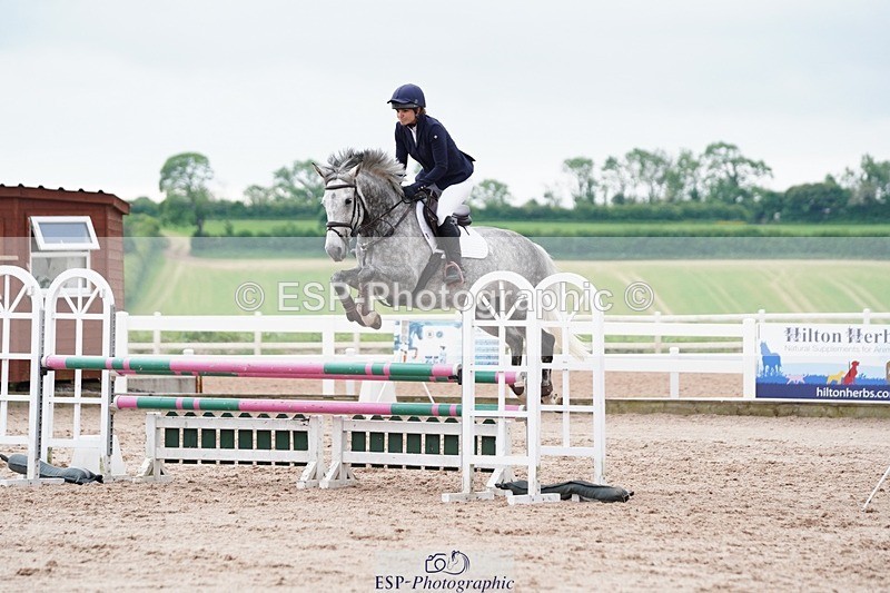 250524-121346-06552 - Cls 21 A&B Snr Disco & 1.00m Open