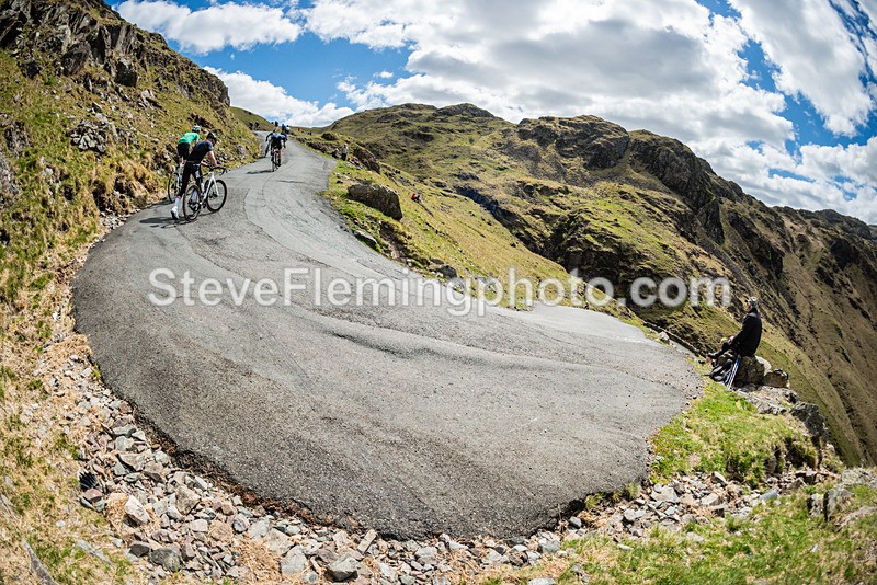 114905 - Hardknott Hairpin 11.00 - 12.00