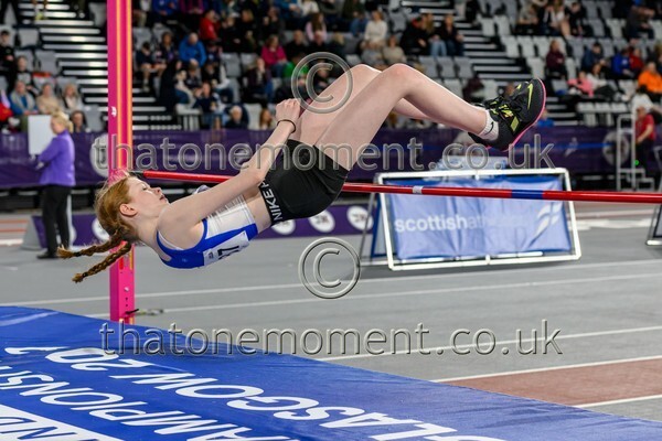 AgeInd25SUN-913831 - Field Female