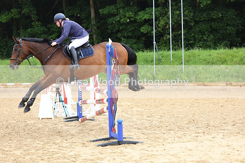 3E7A5575 - Class 4: Senior British Novice/90cm open