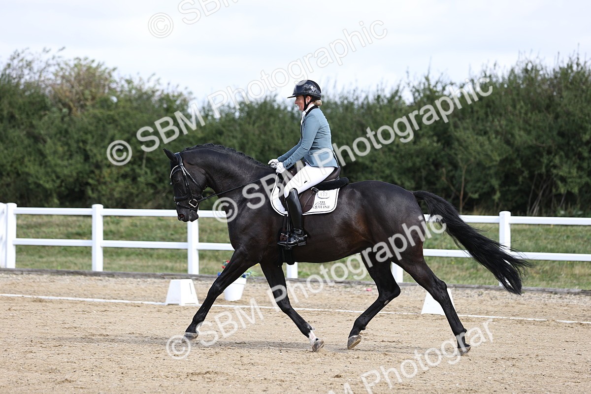 SBM_016063 - Class 14 - Novice 23 - 10.29-11.32