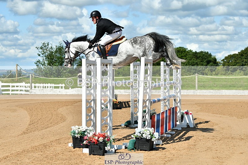 230720A-103420-01888 - Cls 5, 2 Star Medium 1.35m