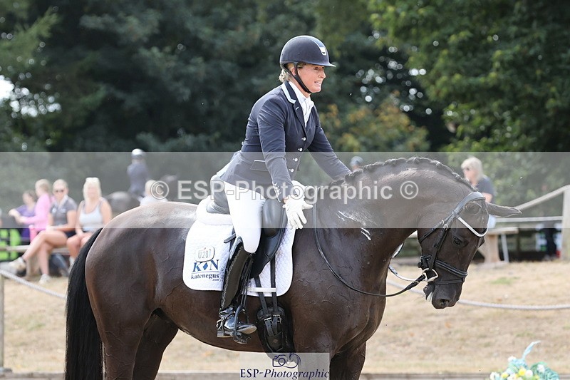 250809A-144845-04402 - 028-Sameera.RahmatallaForget.Me.Not.NE