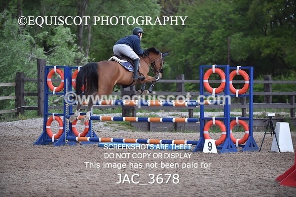 JAC_3678 - CLASS 8 Senior Newcomers/ 1.10m Open