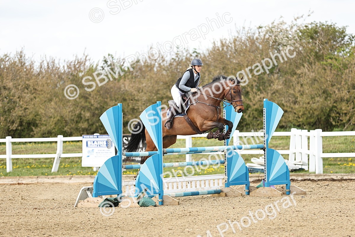 SBM_001258 - Class 4 - Senior Newcomers - 1.10m