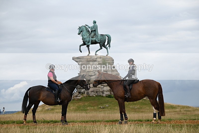 DSC_5949 - Time at Statue 12:17 to 12:44