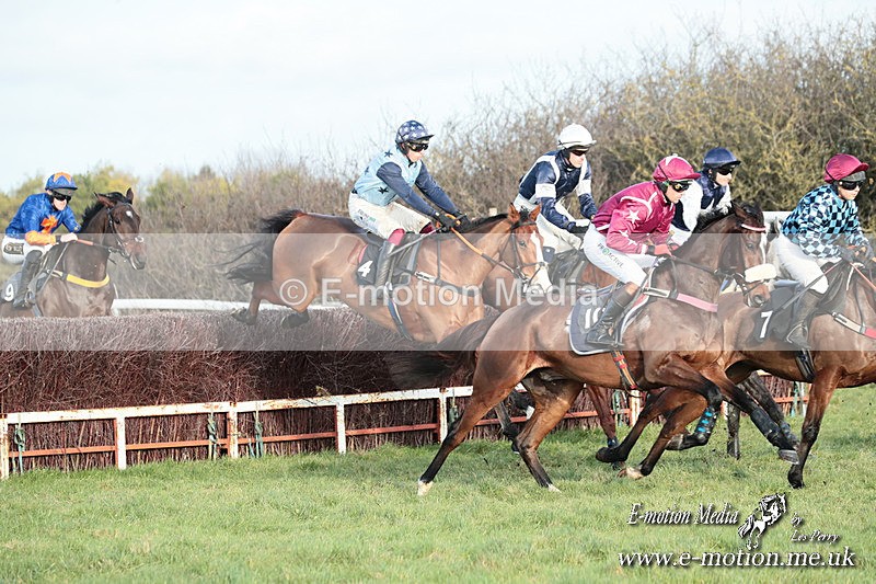 PtP 141225  1586 - New Forest Hounds PtP Larkhill 14/12/25