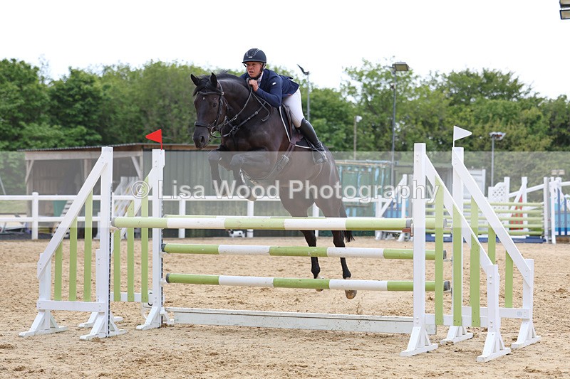 3E7A7509 - Class 8: Senior Foxhunter/1.20 open