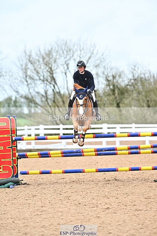 240501A-142940-01058 - Cls 8 Snr Foxhunter and 1.20m Open