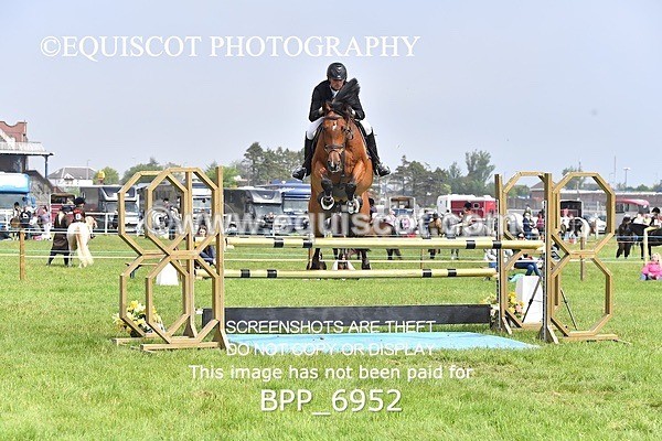 BPP_6952 - CLASS 3 RHS Fox Champ Qual (1.20m)