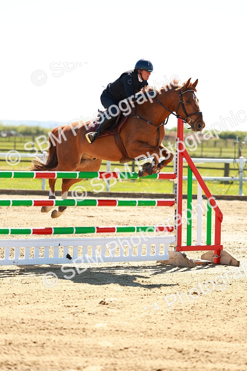 SBM_001587 - Class 5 - Senior Foxhunter - 1.20m