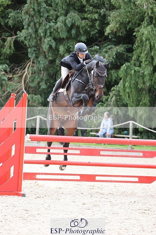 240615-125442-01417 - Cls 4 Snr Newcomers and 1.10m Open