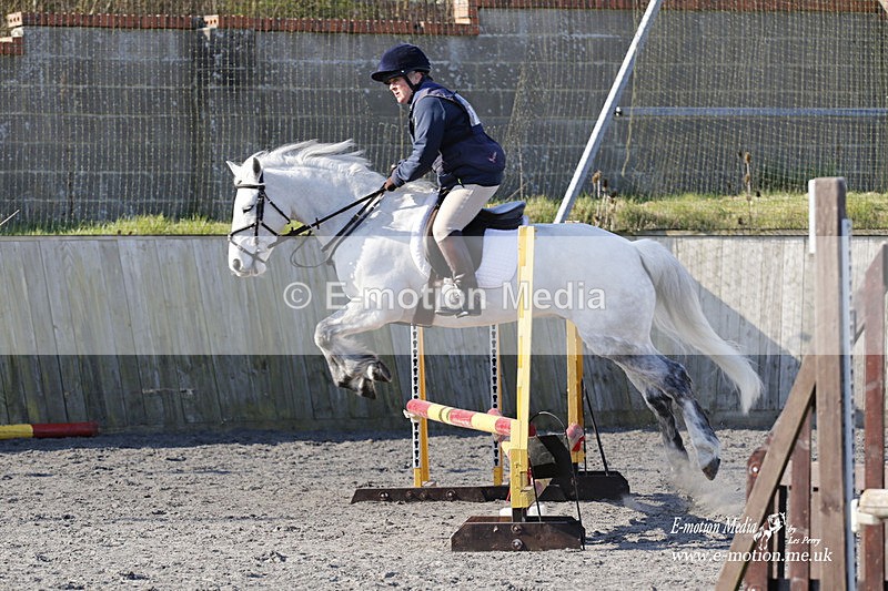 _EST0127 - Bourne Valley Riding Club Winter Showjumping 27/03/22