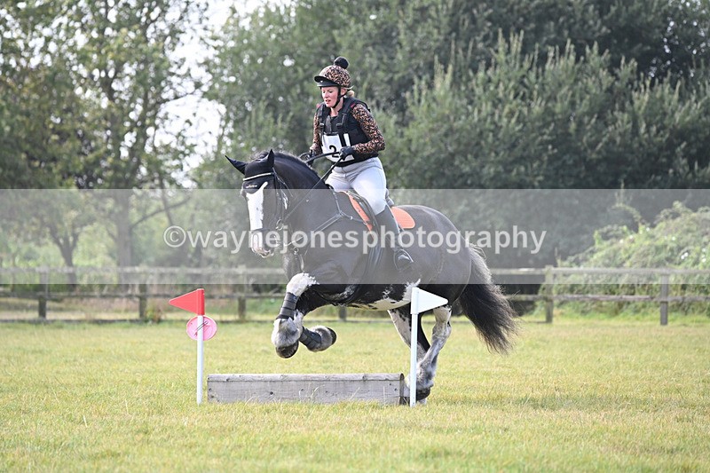 WJ6_9890 - 40cm XC Time 10:05 to 10:36