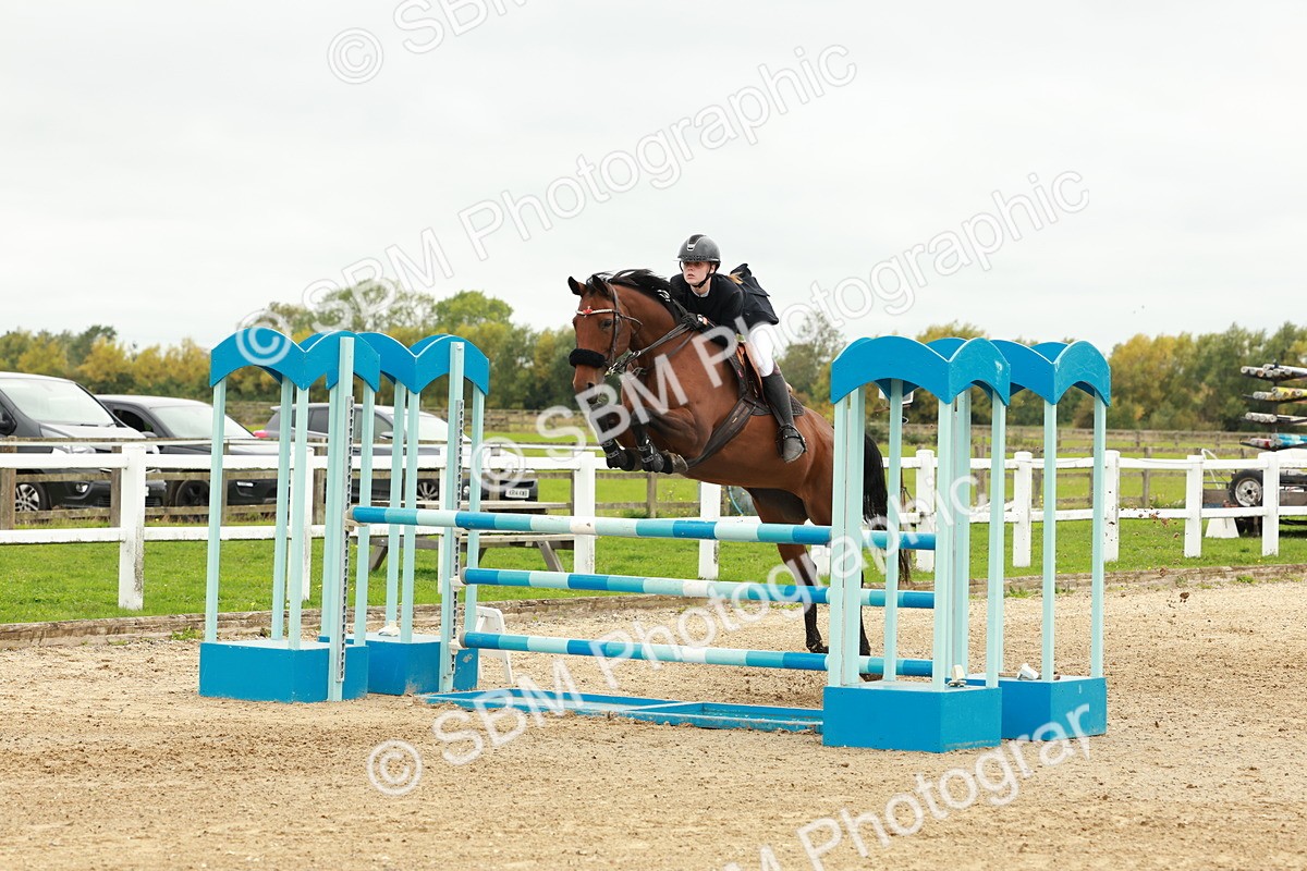 1I0A7733 - Class 4 - Senior Newcomers 1.10m