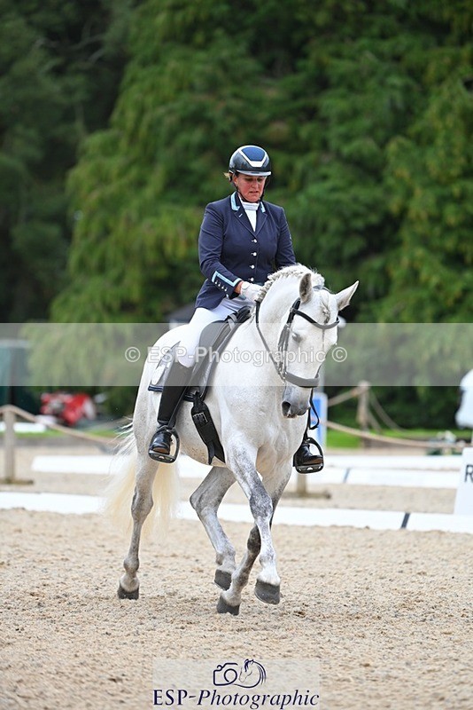 230813-173155-08686 - Cls 14 Medium Silver 16.45 to End