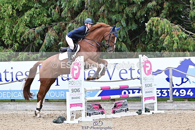 250830A-124635-06074 - Cls 22 95cm Amateur Quali