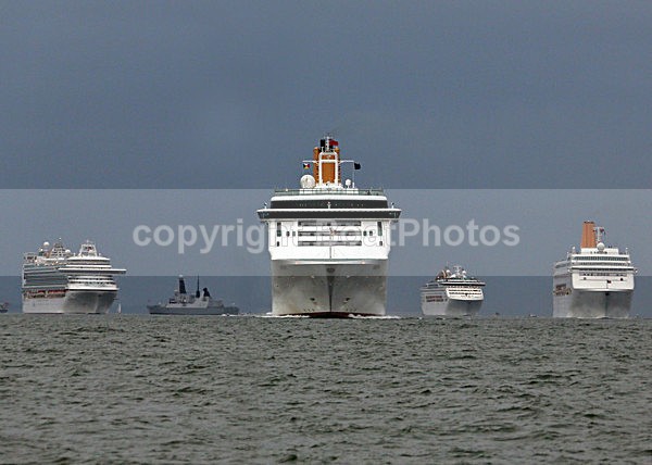 120703 ships WT7A4625 - P&O 175th ANNIVERSARY - Seven Ships Leave Southampton
