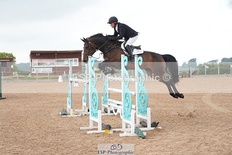 260508-095816-04750 - Cls 12 Snr Foxhunter