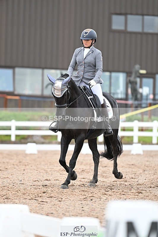 250907-120629-08211 - 011-Lee-Anne.PineMay.diamond