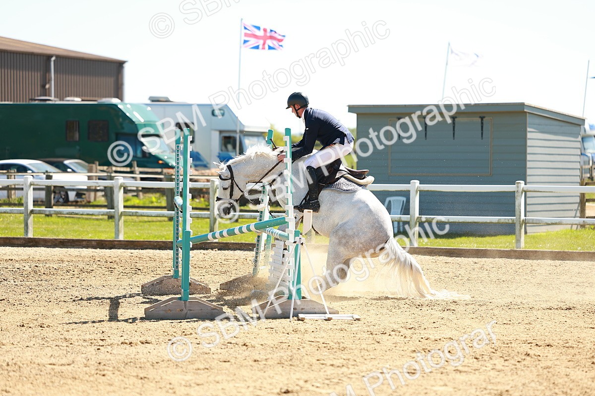 SBM_001671 - Class 5 - Senior Foxhunter - 1.20m