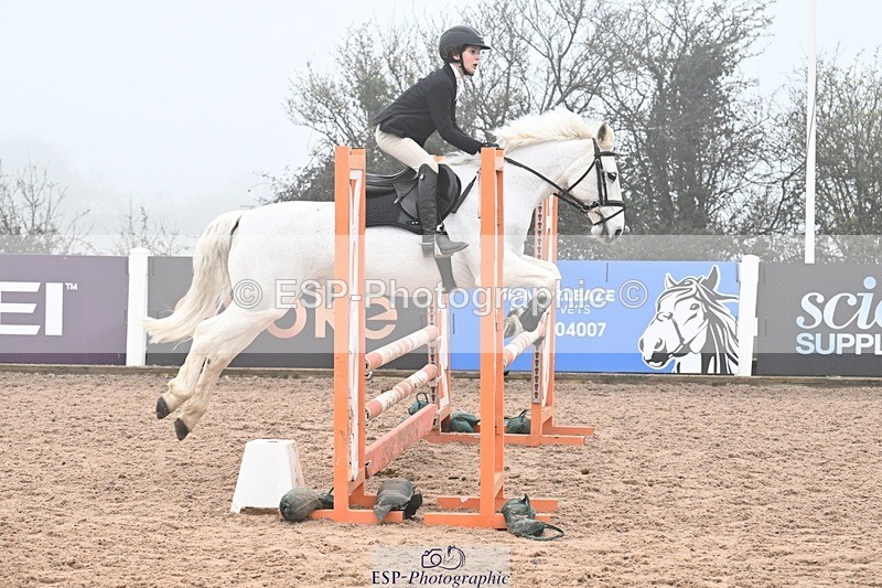 260308-142854-03228 - Cls 15 British Novice and 80cm