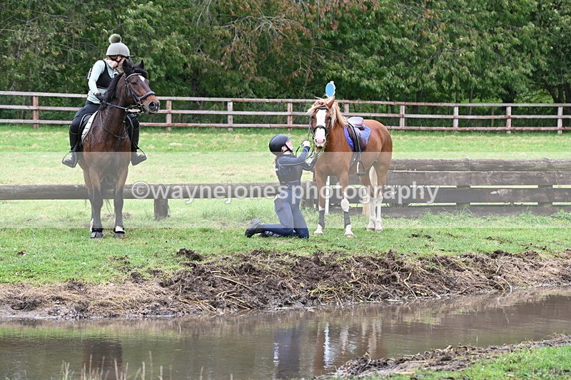 WJ6_5899 - Time at Photographer 12:31 to 12:40